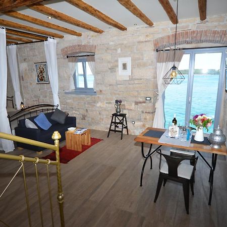 Arnolongo Sea View Apartment Rovinj Exterior photo